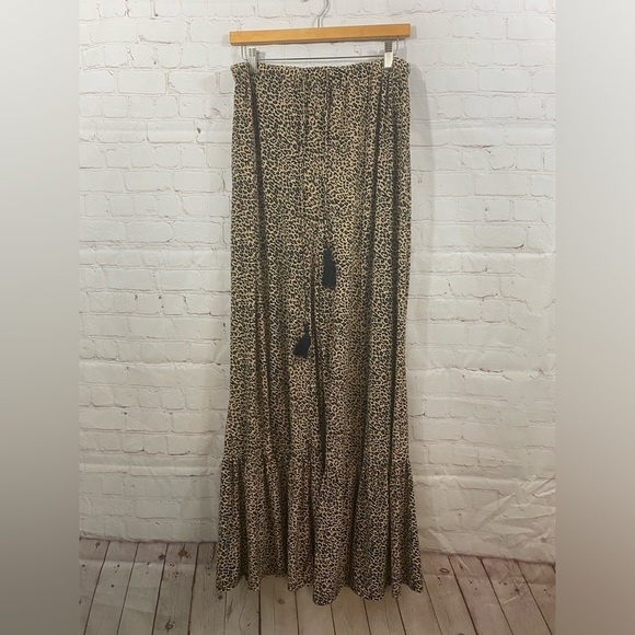 SHEIN Other - Shein Animal Print Elastic Drawstring Waist Ruffle Bell Hem Stretchy PJ Pants